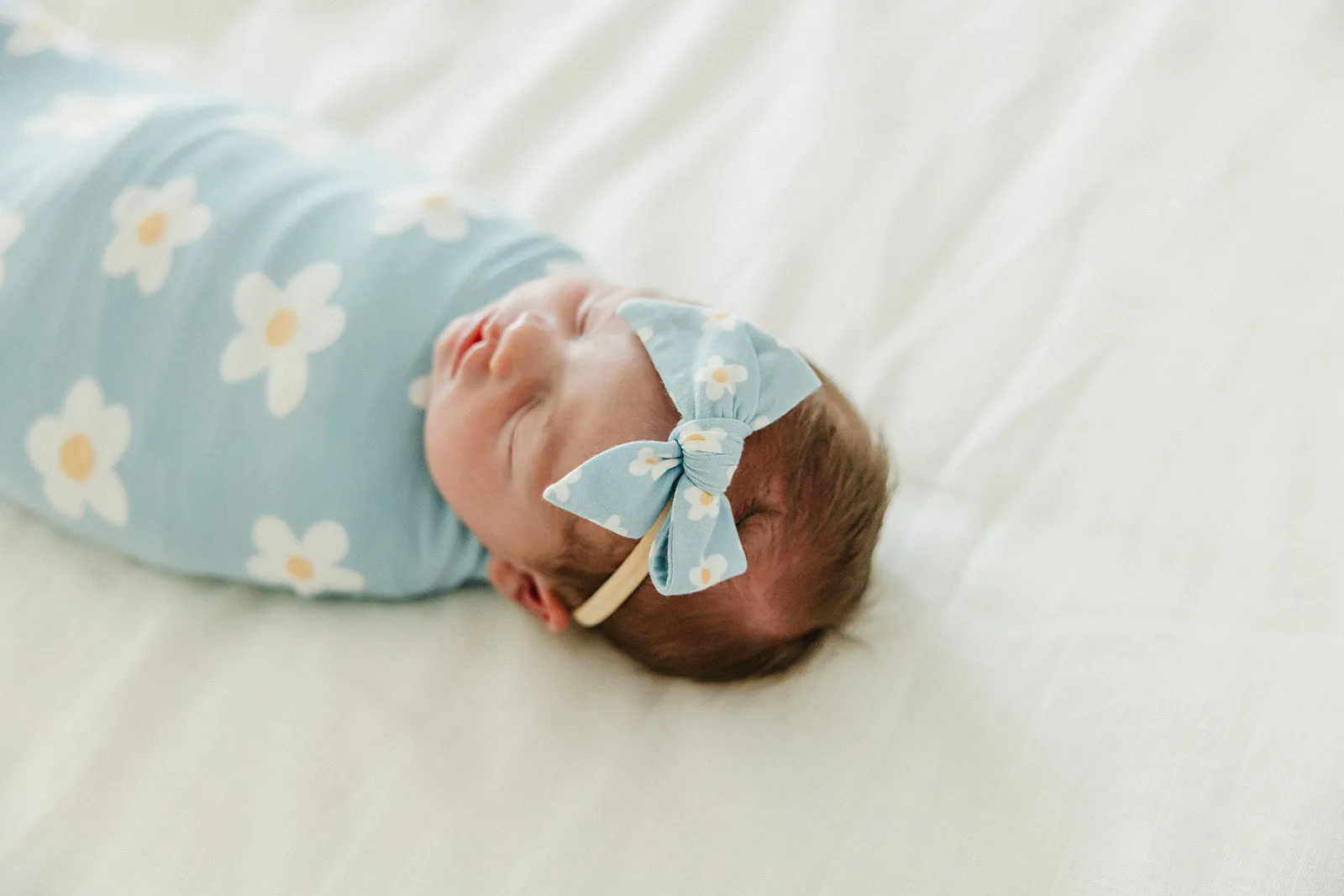 Classic Nylon Bow - Della