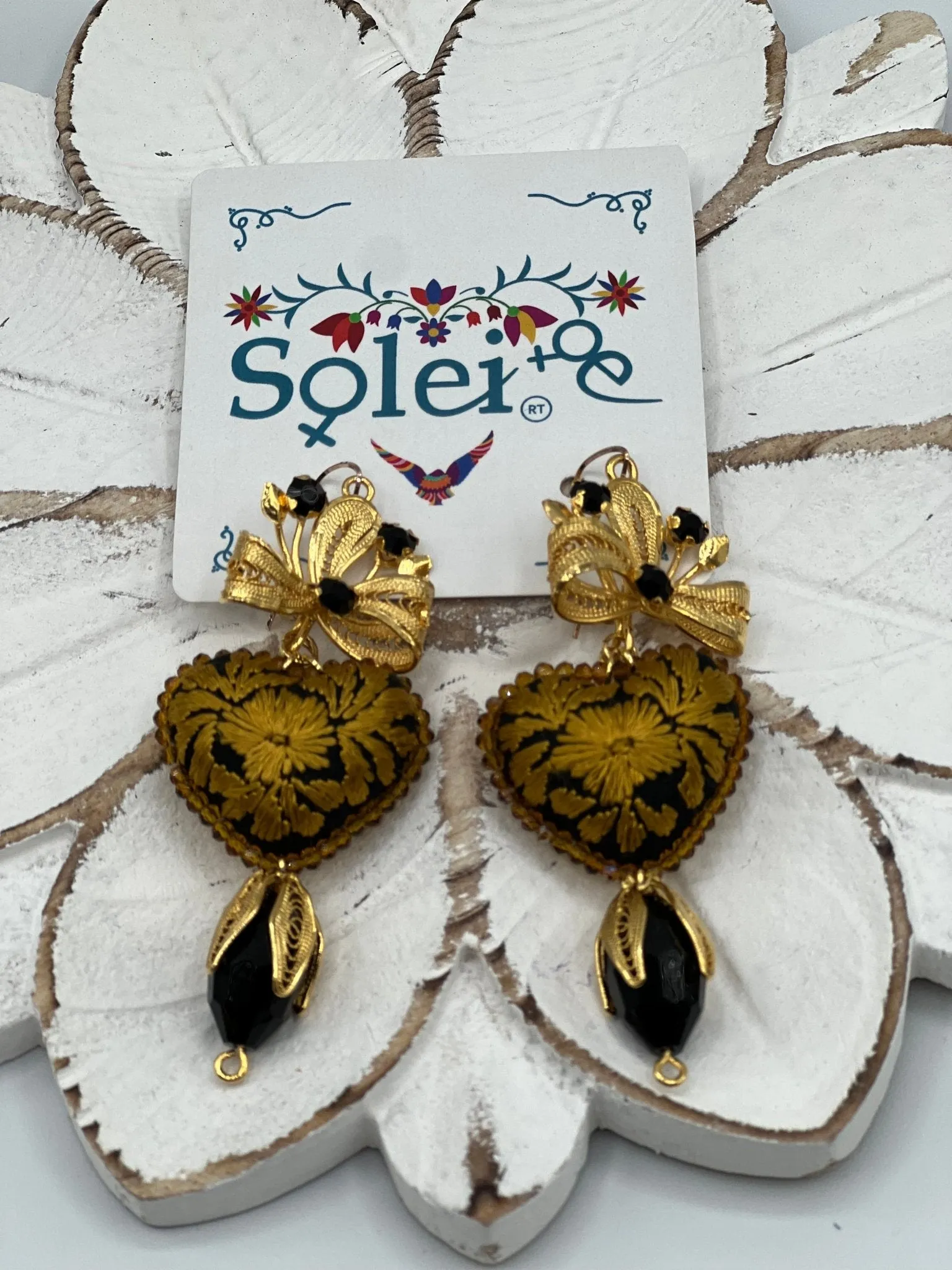 Corazon Bordado Earrings