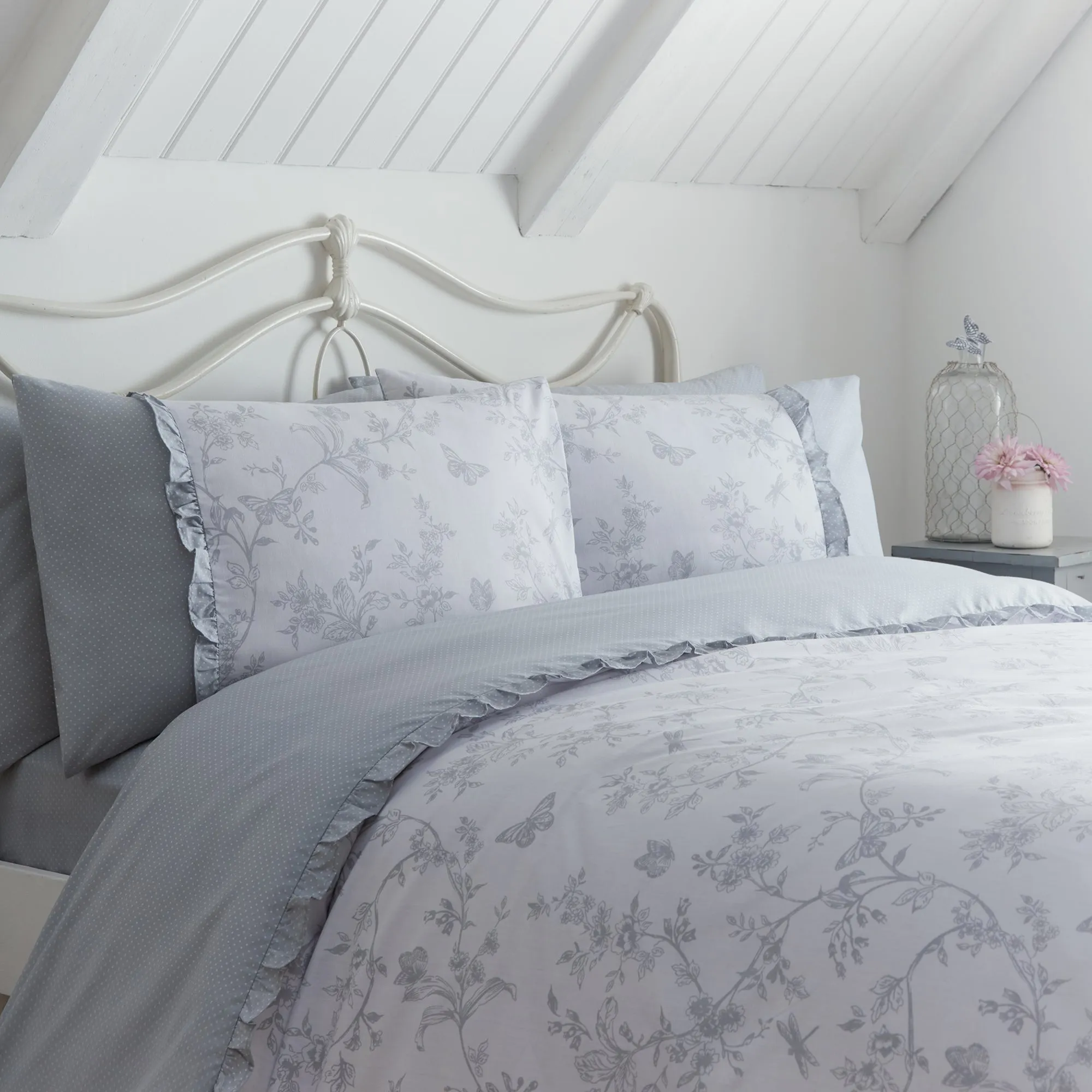 Dreams & Drapes Kristen Duvet Cover Set - Grey