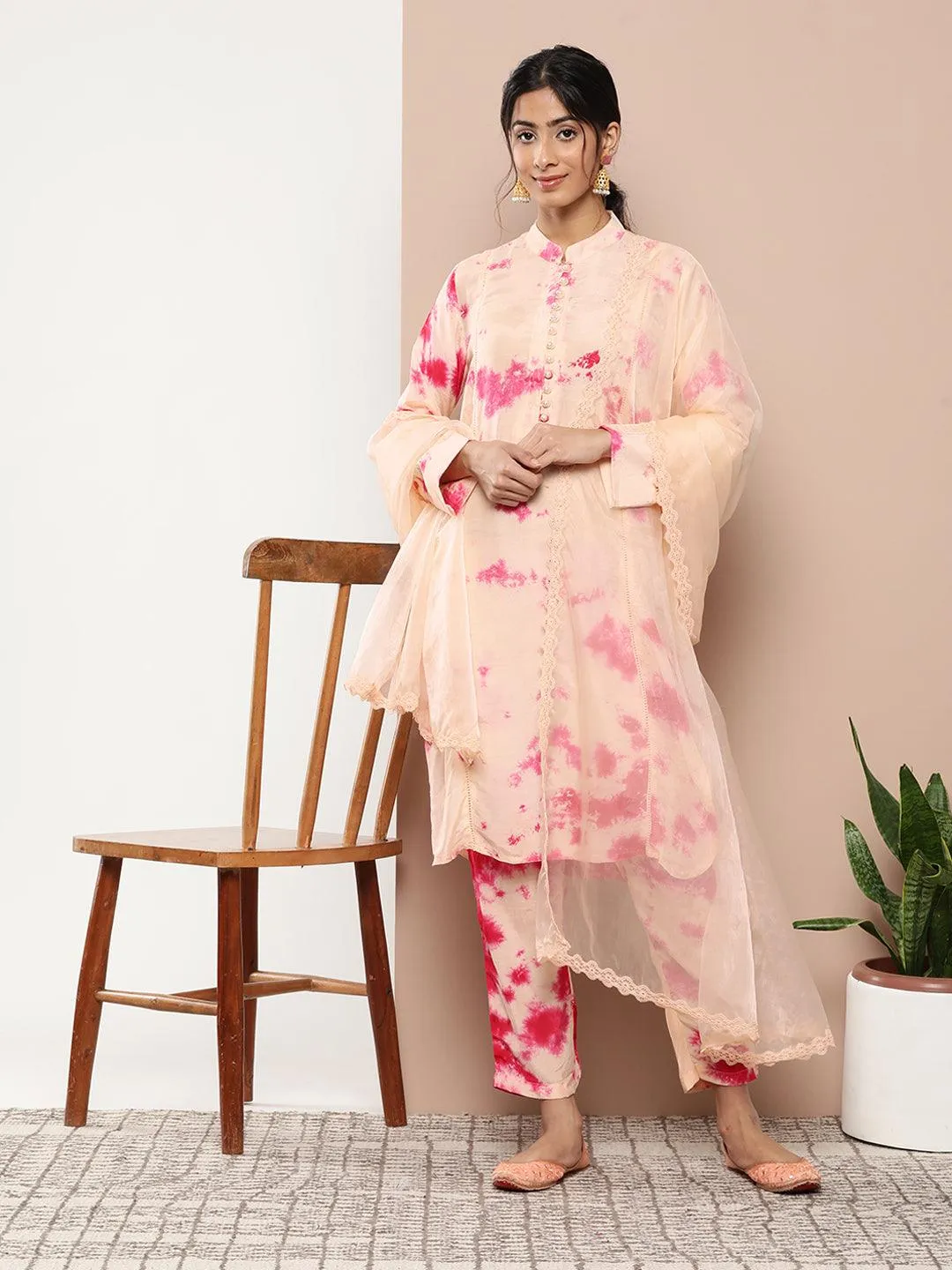 Muslin Tie And Dye Printed Kurta Pant Set With Organza Dupatta