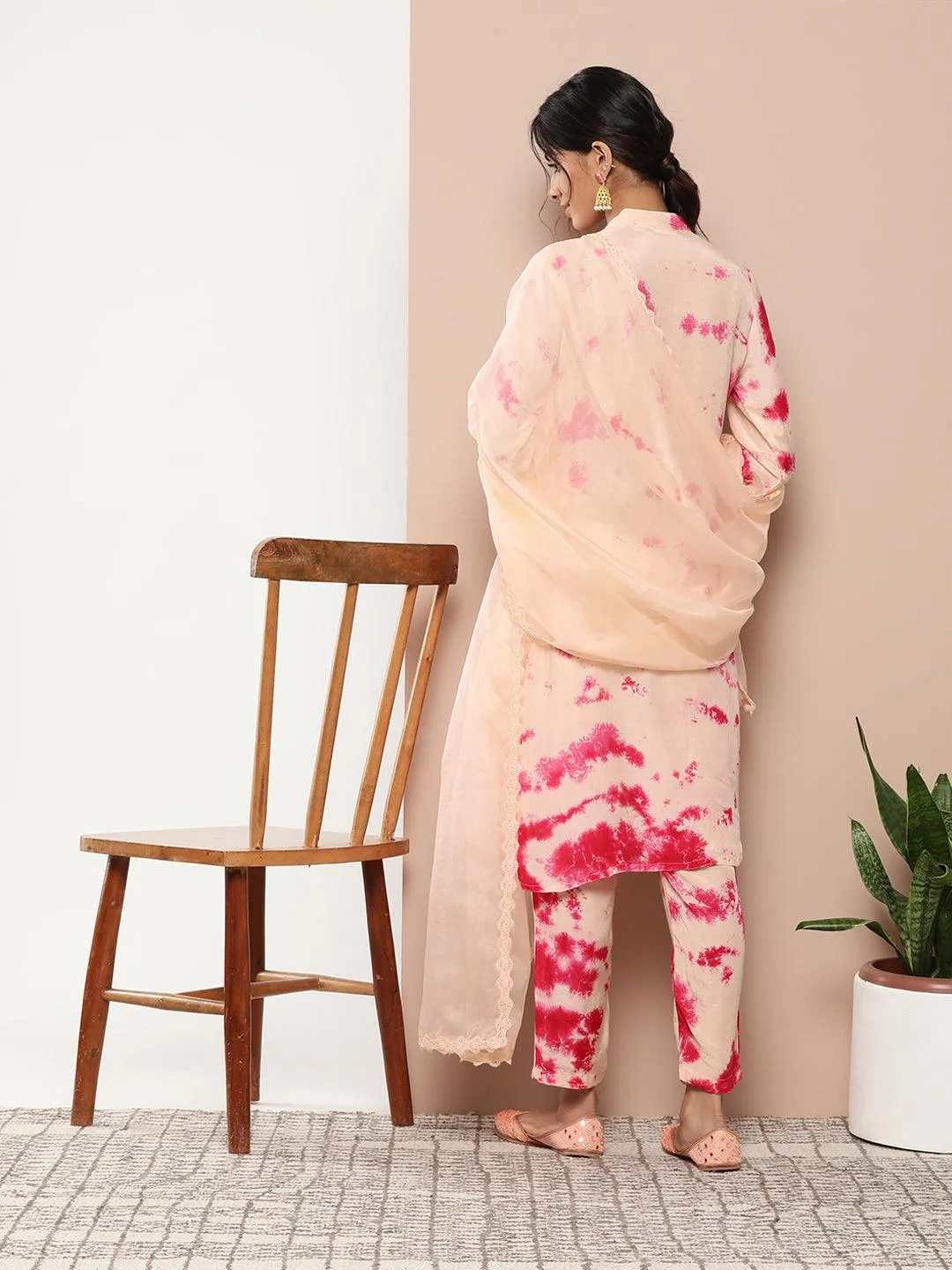 Muslin Tie And Dye Printed Kurta Pant Set With Organza Dupatta