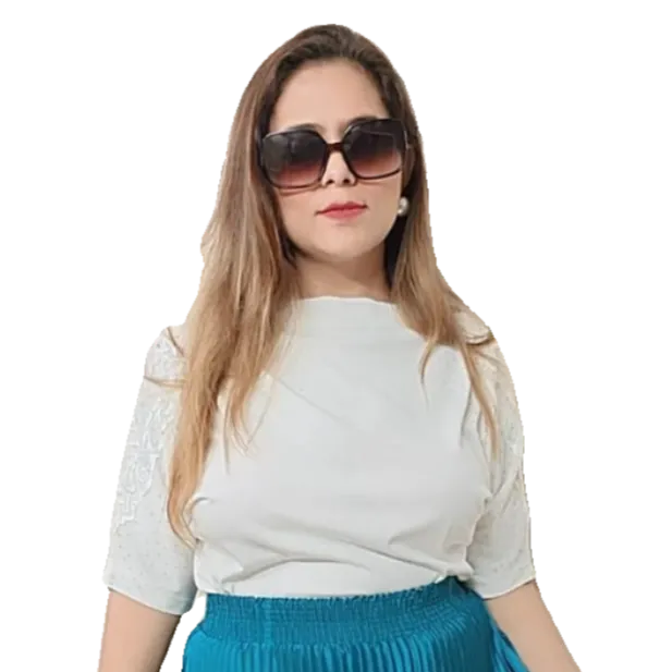 Summer top with shoulder work